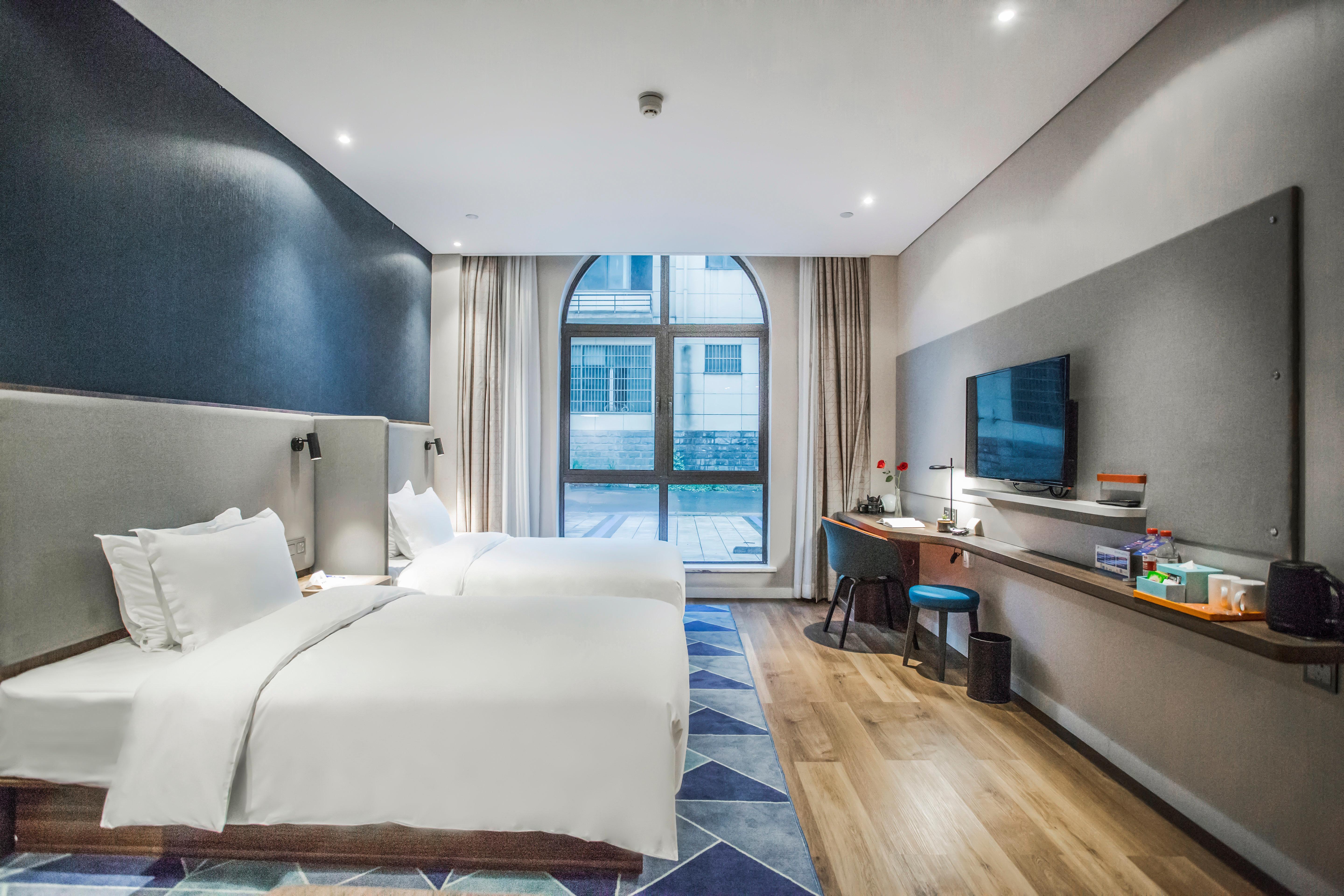 Holiday Inn Express Shanghai Pudong Chuansha, An Ihg Hotel Dış mekan fotoğraf