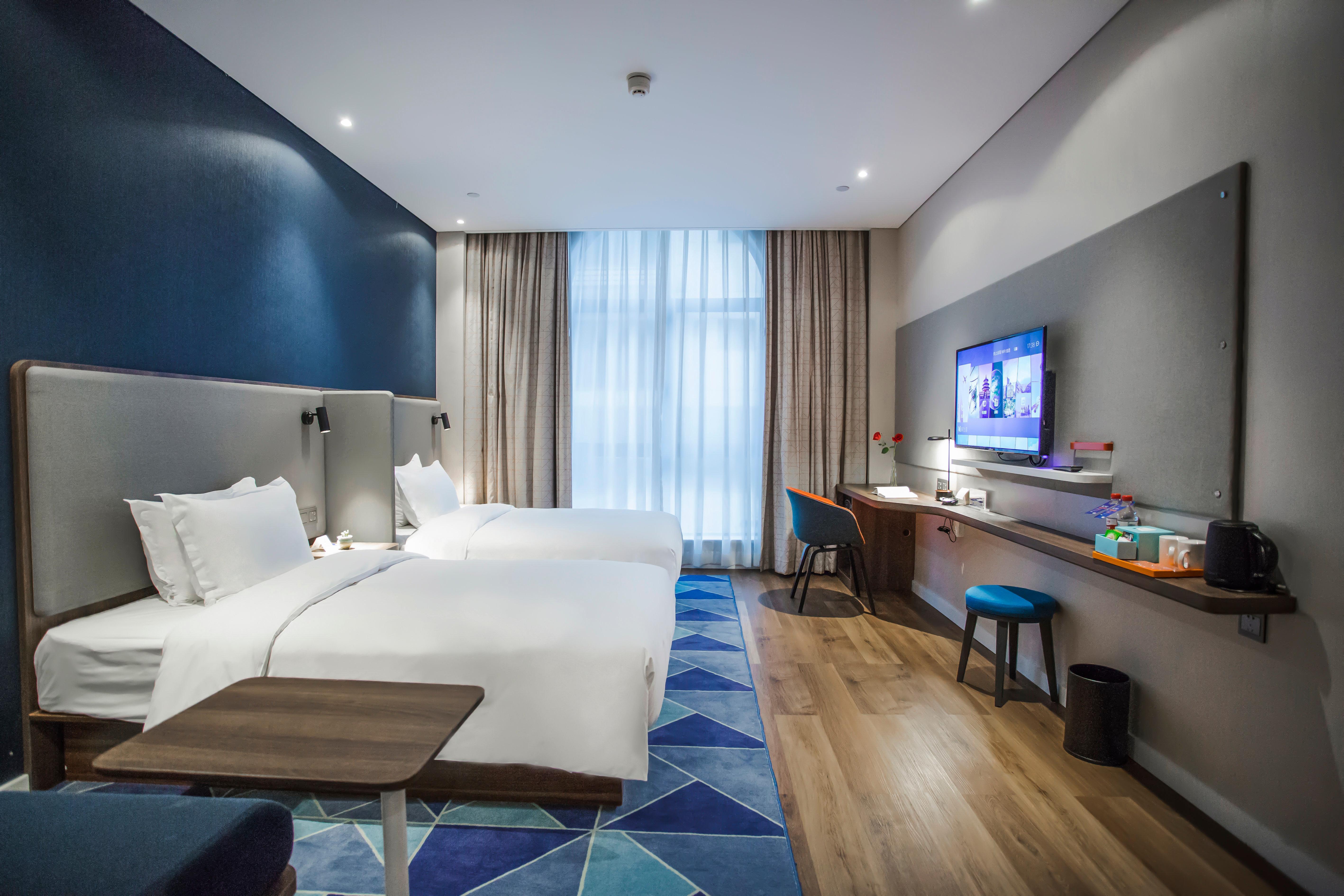 Holiday Inn Express Shanghai Pudong Chuansha, An Ihg Hotel Dış mekan fotoğraf
