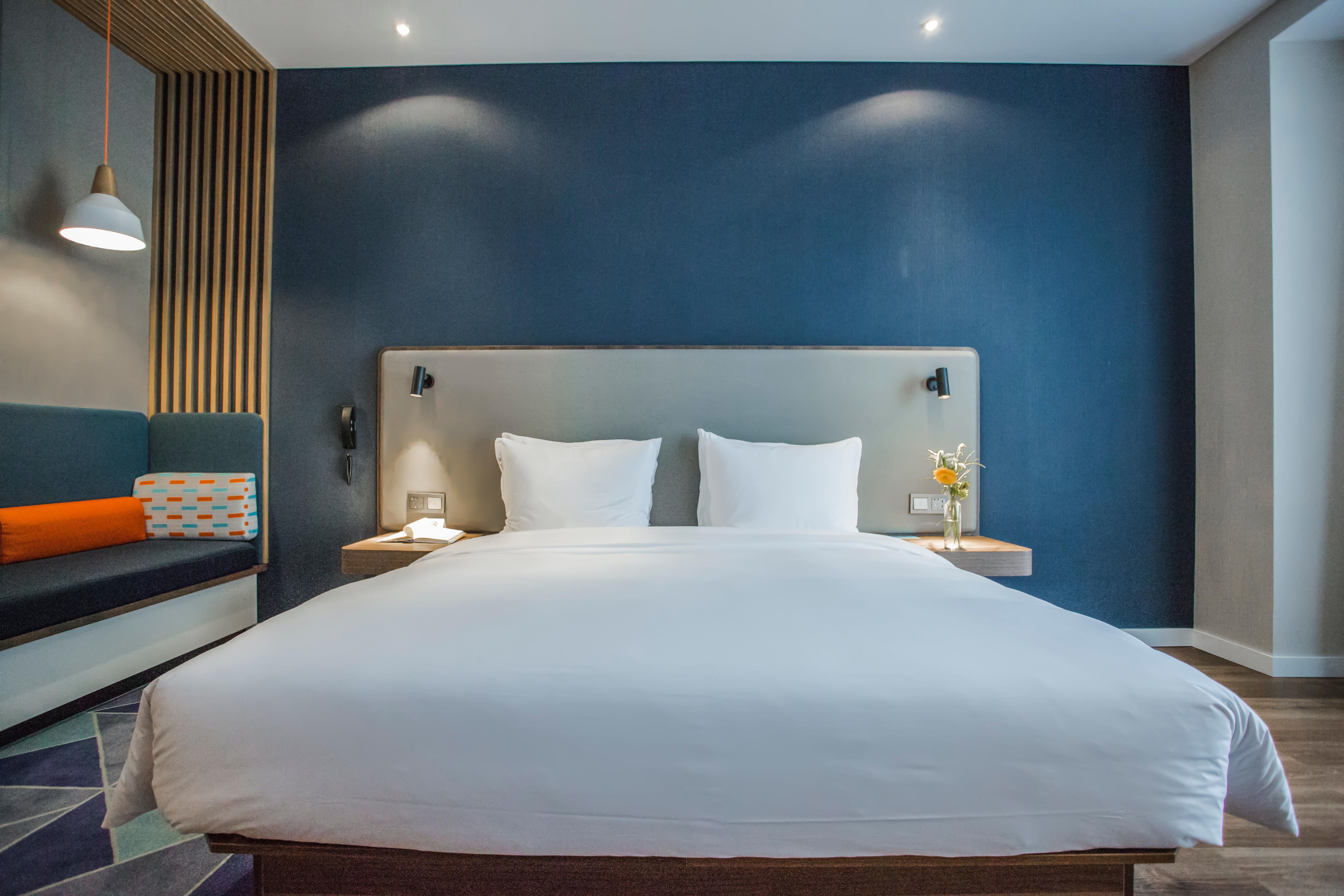 Holiday Inn Express Shanghai Pudong Chuansha, An Ihg Hotel Dış mekan fotoğraf